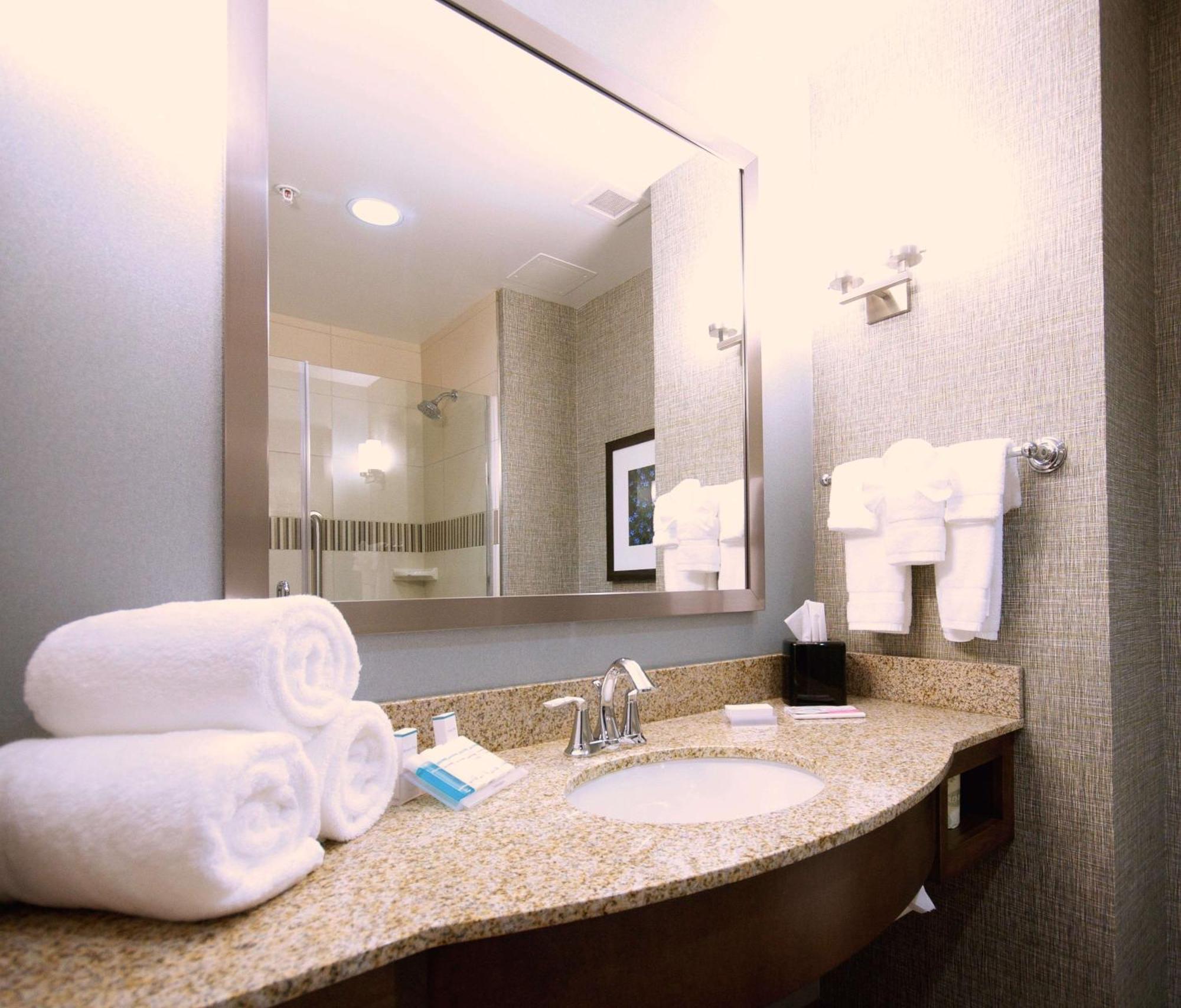 Hilton Garden Inn Hickory Zewnętrze zdjęcie
